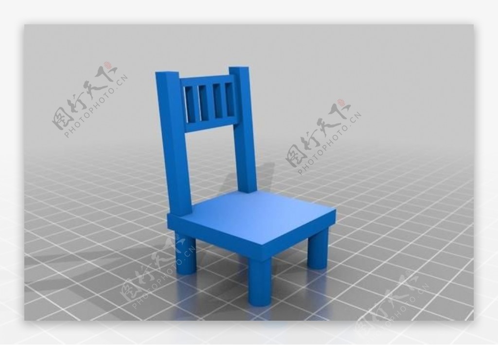 印花布的小桌子和椅子