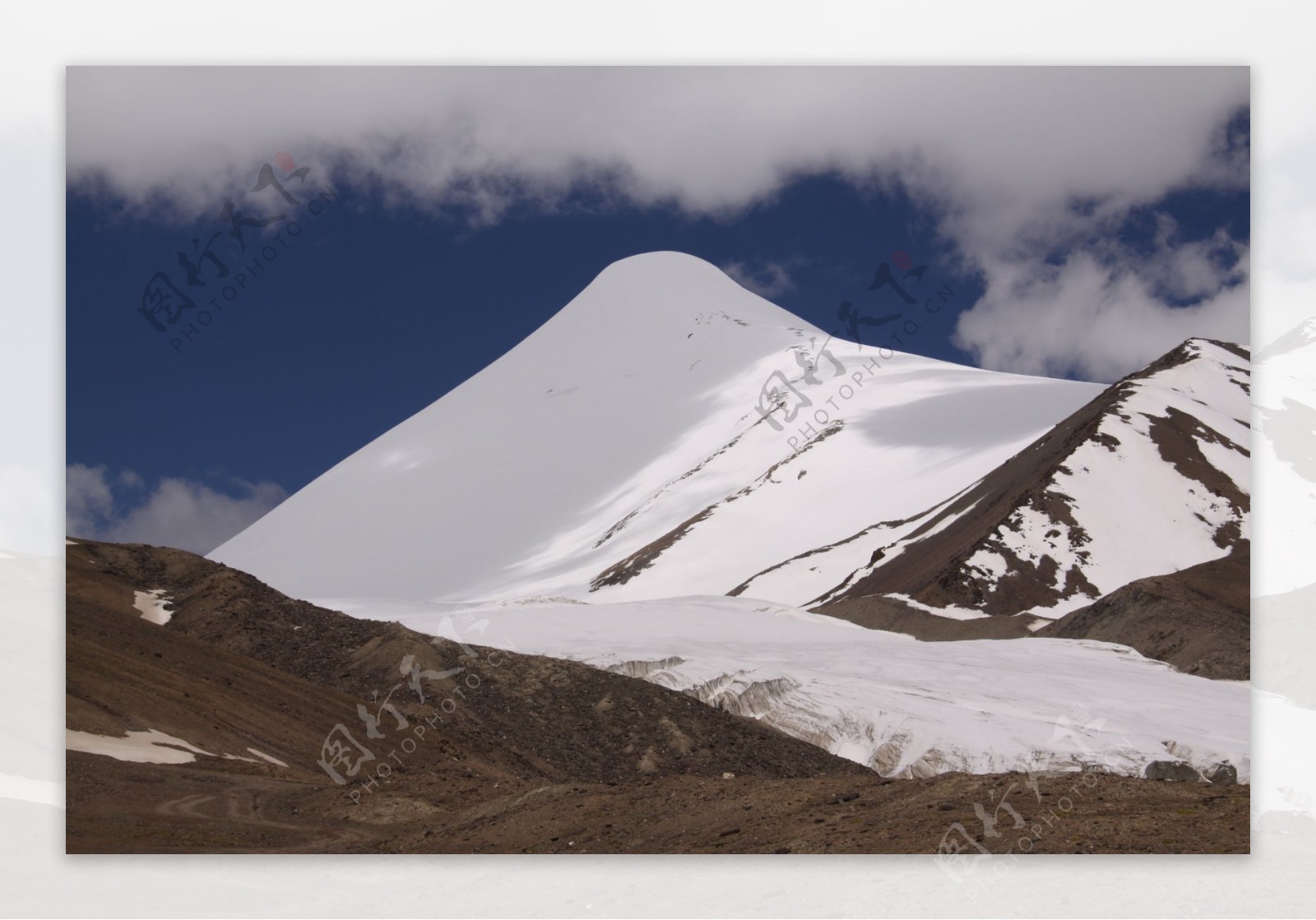 玉珠峰图片雪山风景图片