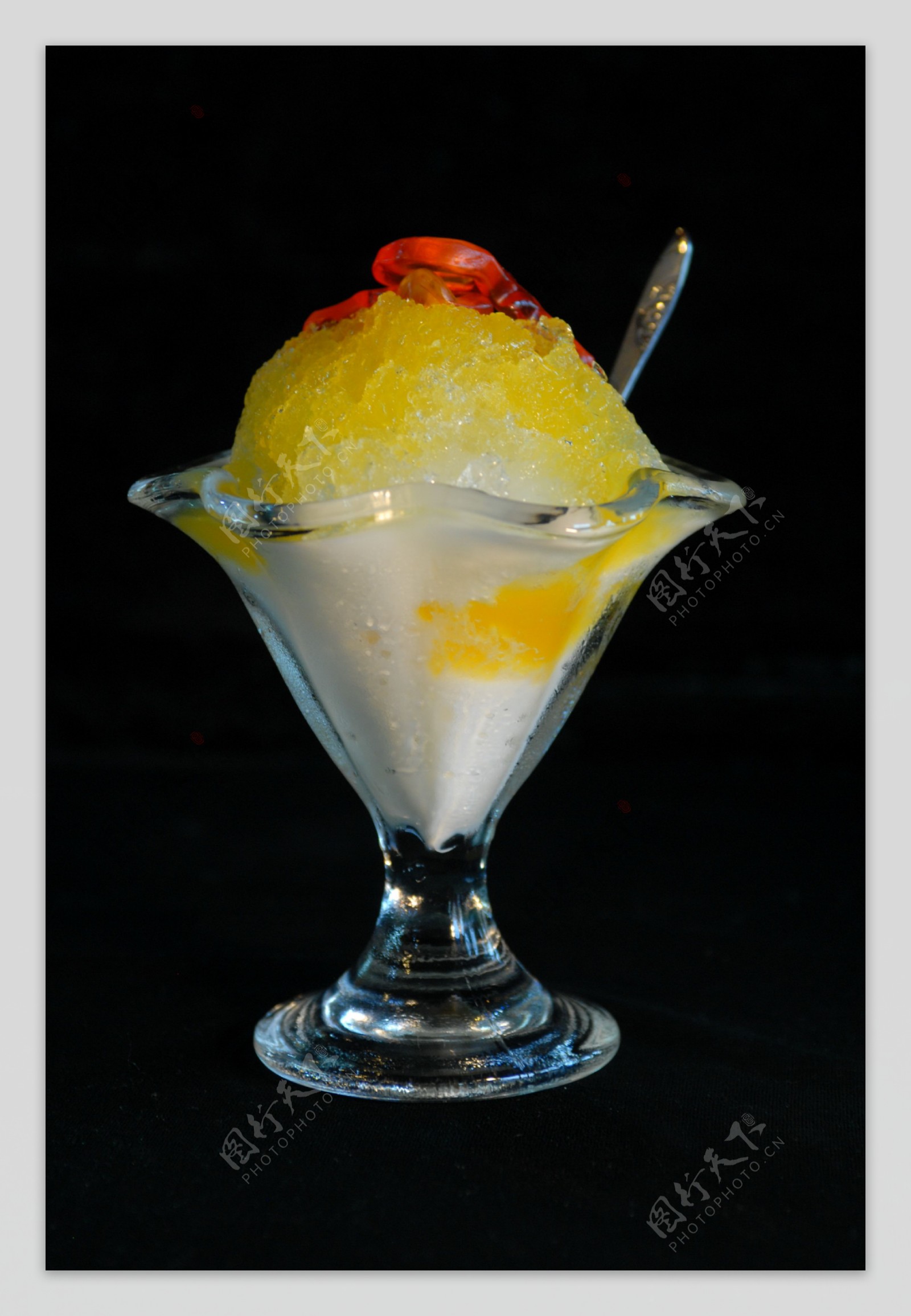 芒果牛奶冰沙冷饮饮料雪糕沙冰冰淇淋图片