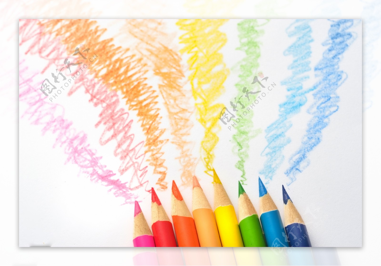 儿童可爱彩色画笔图片素材