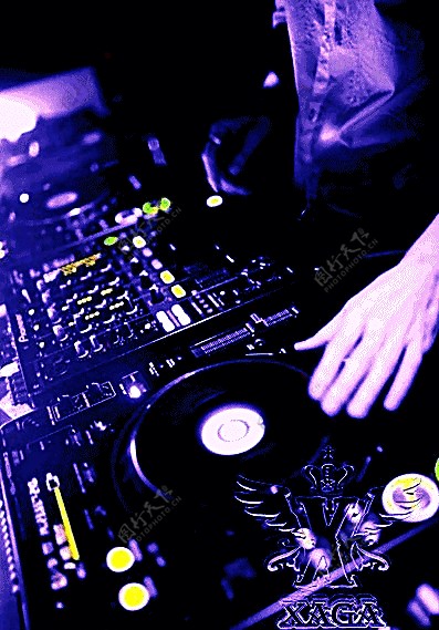 酒吧DJ图片