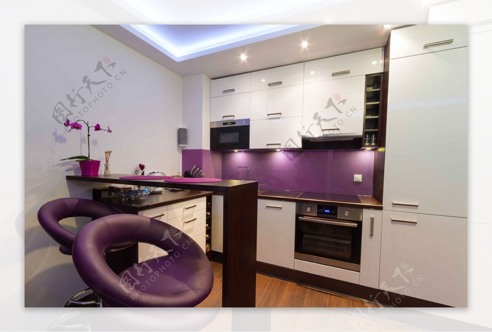 紫色厨房