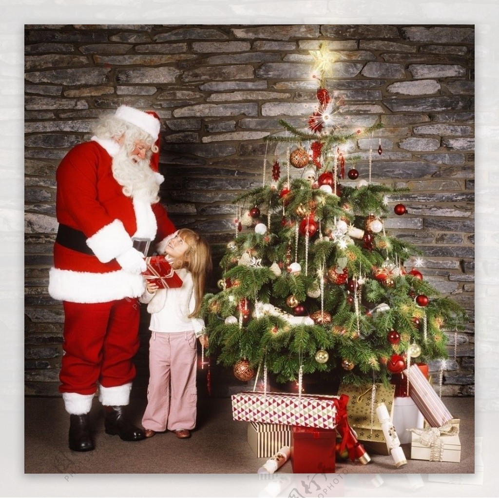 圣诞老人和圣诞树图片