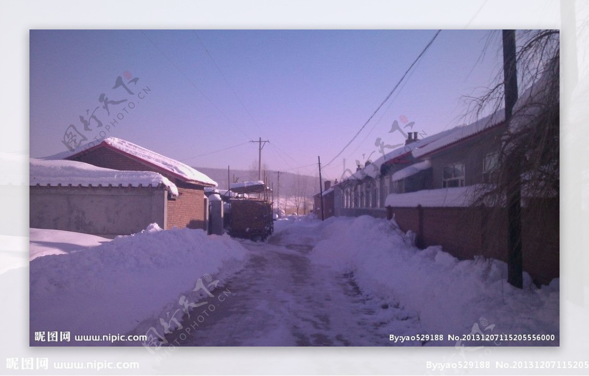 冬日乡村雪景摄影图片