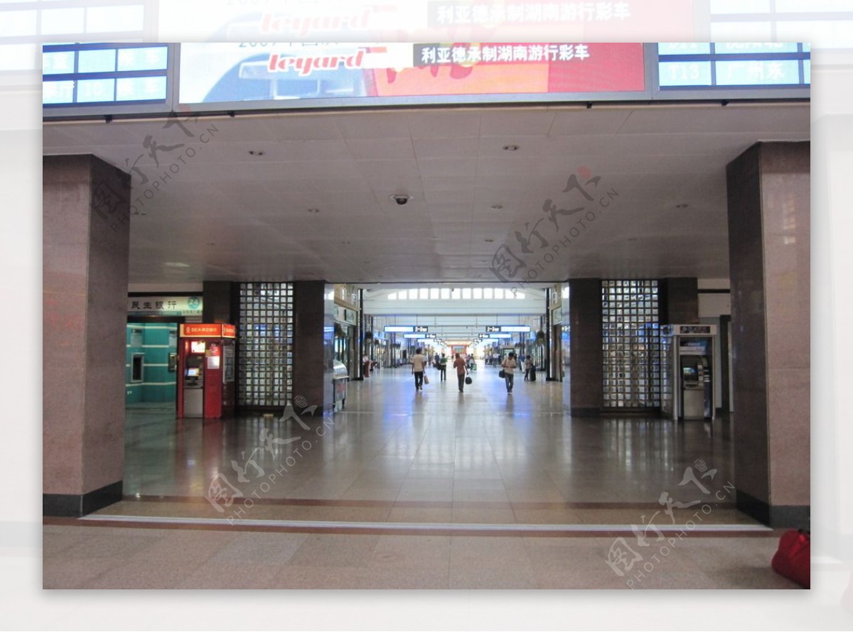 北京西站大厅图片