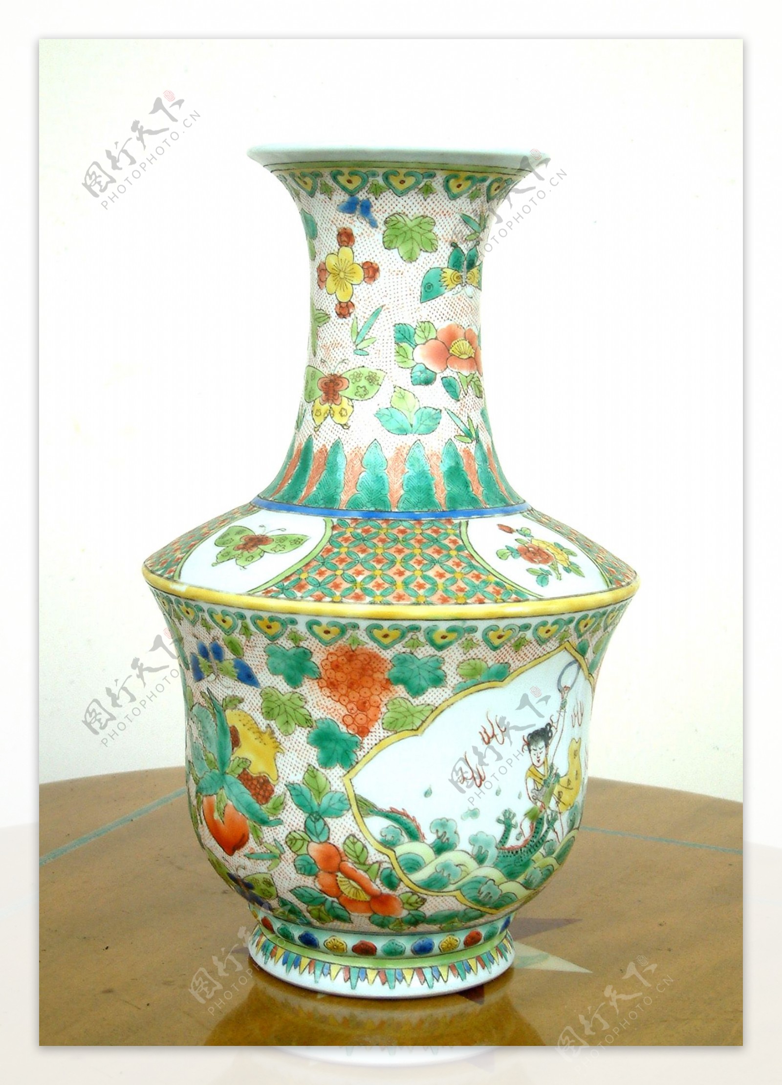 复古花瓶图片