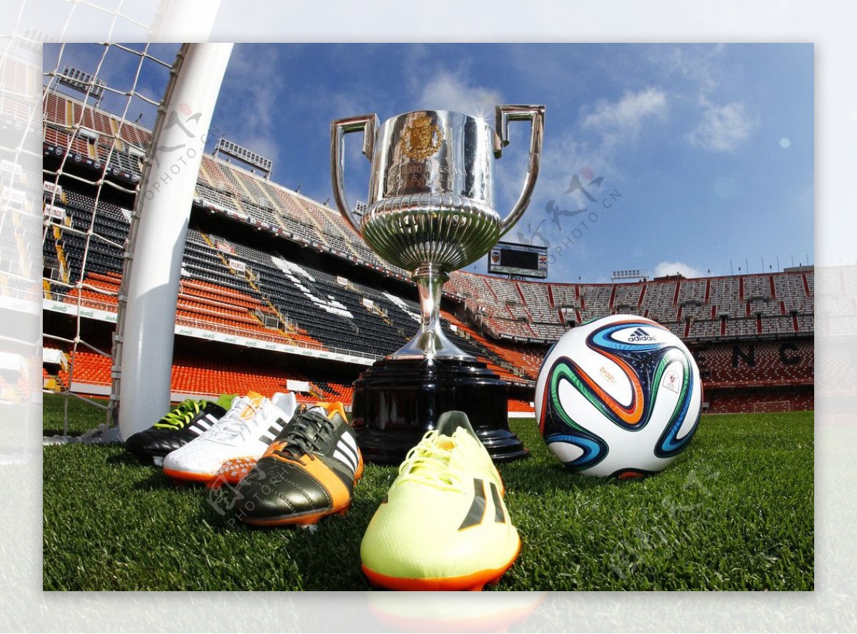 西班牙国王杯比赛用球图片