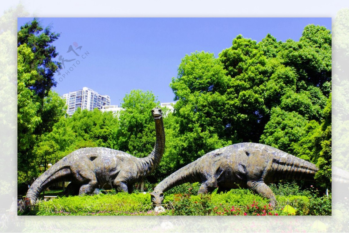 恐龙雕塑图片