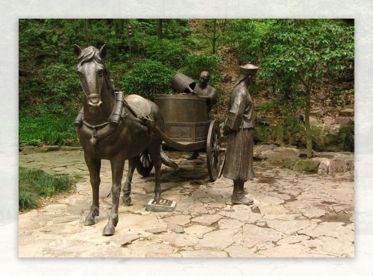 马车人铜雕像图片