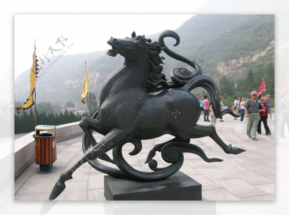神农山旅游十二生肖马图片