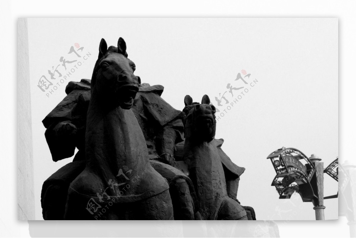 大唐不夜城群马雕塑图片