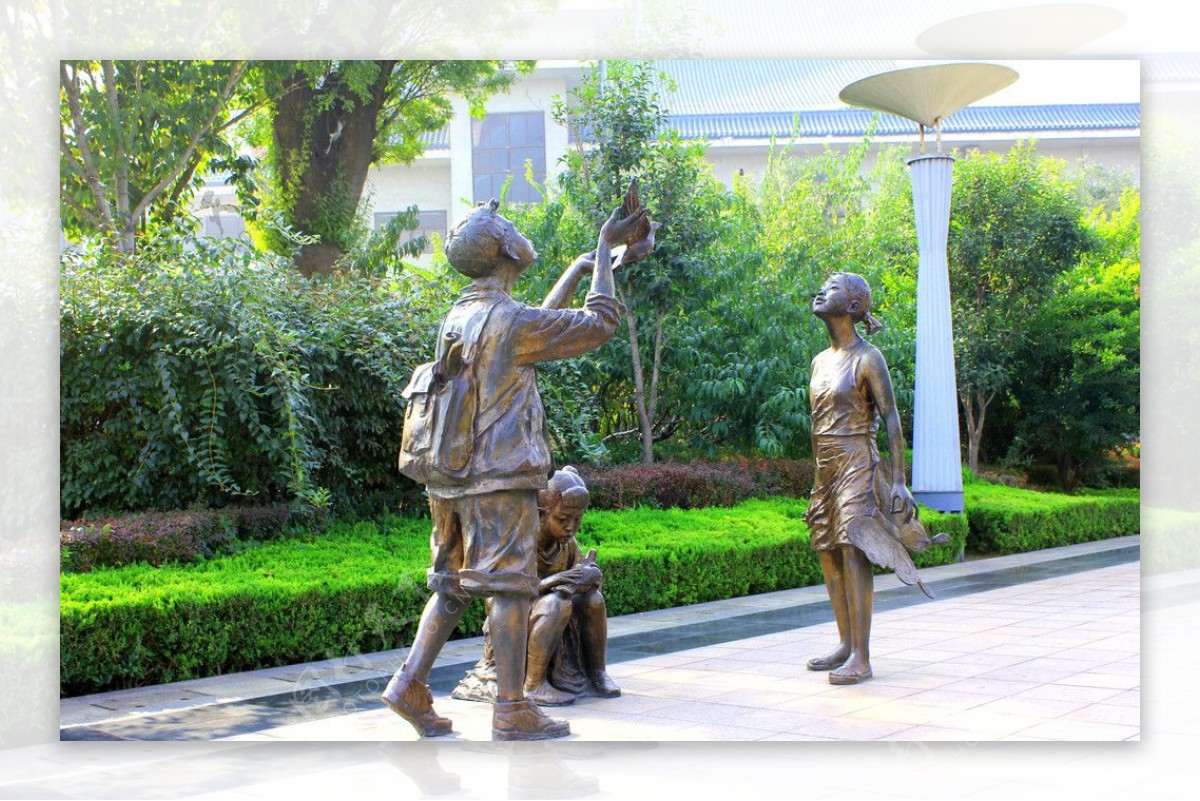 潍坊风筝广场雕塑群图片