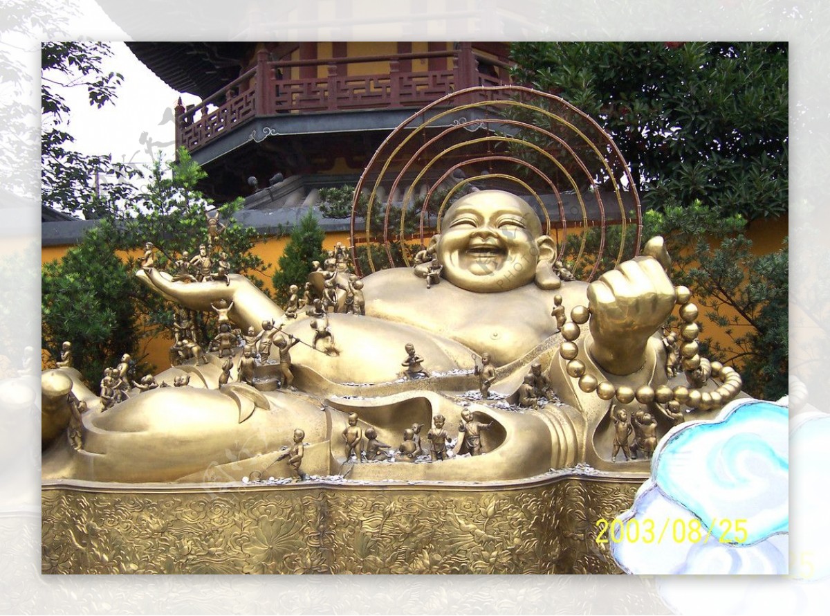 上海龙华寺弥勒佛雕塑图片