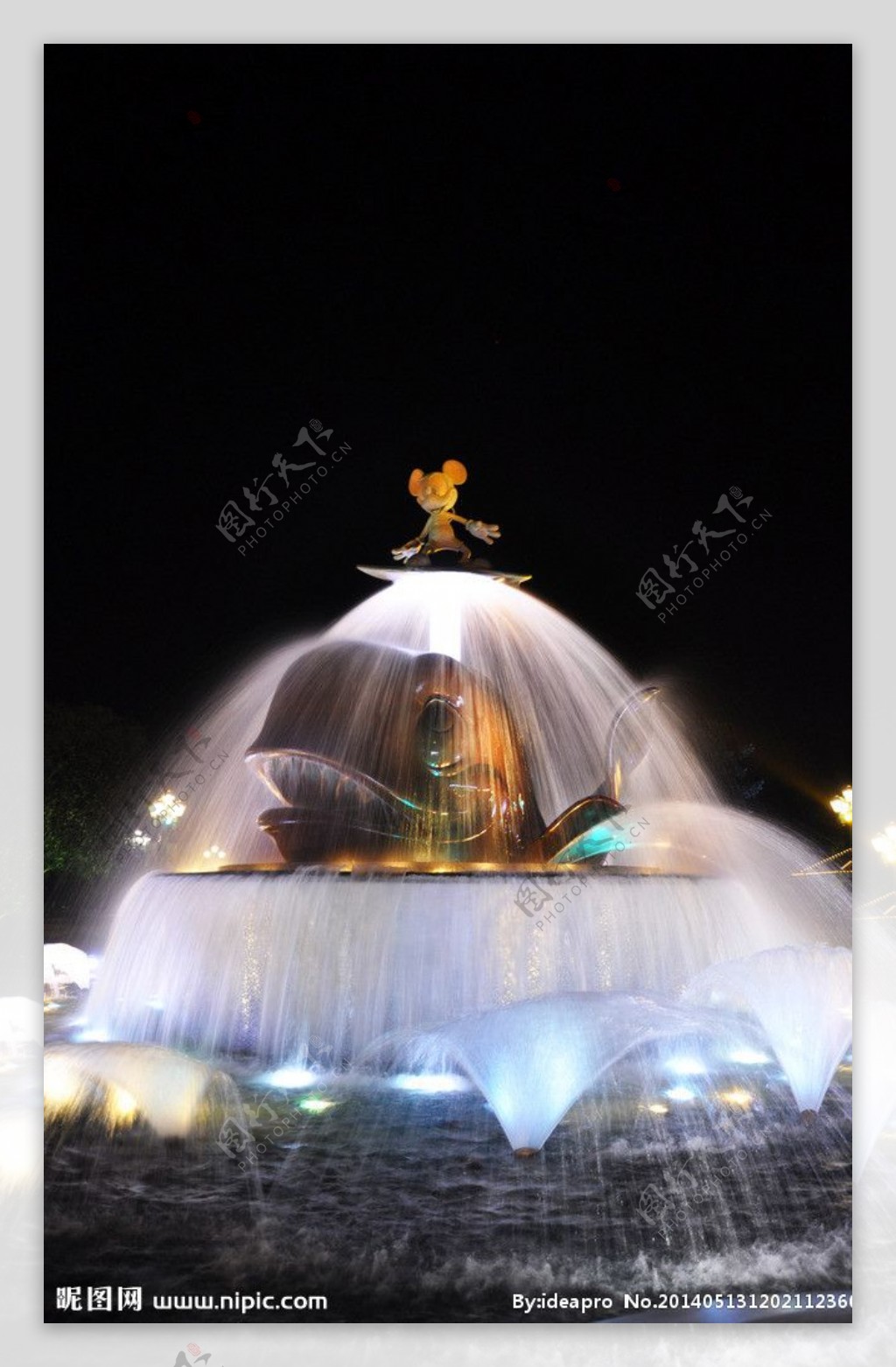 迪士尼乐园喷泉图片
