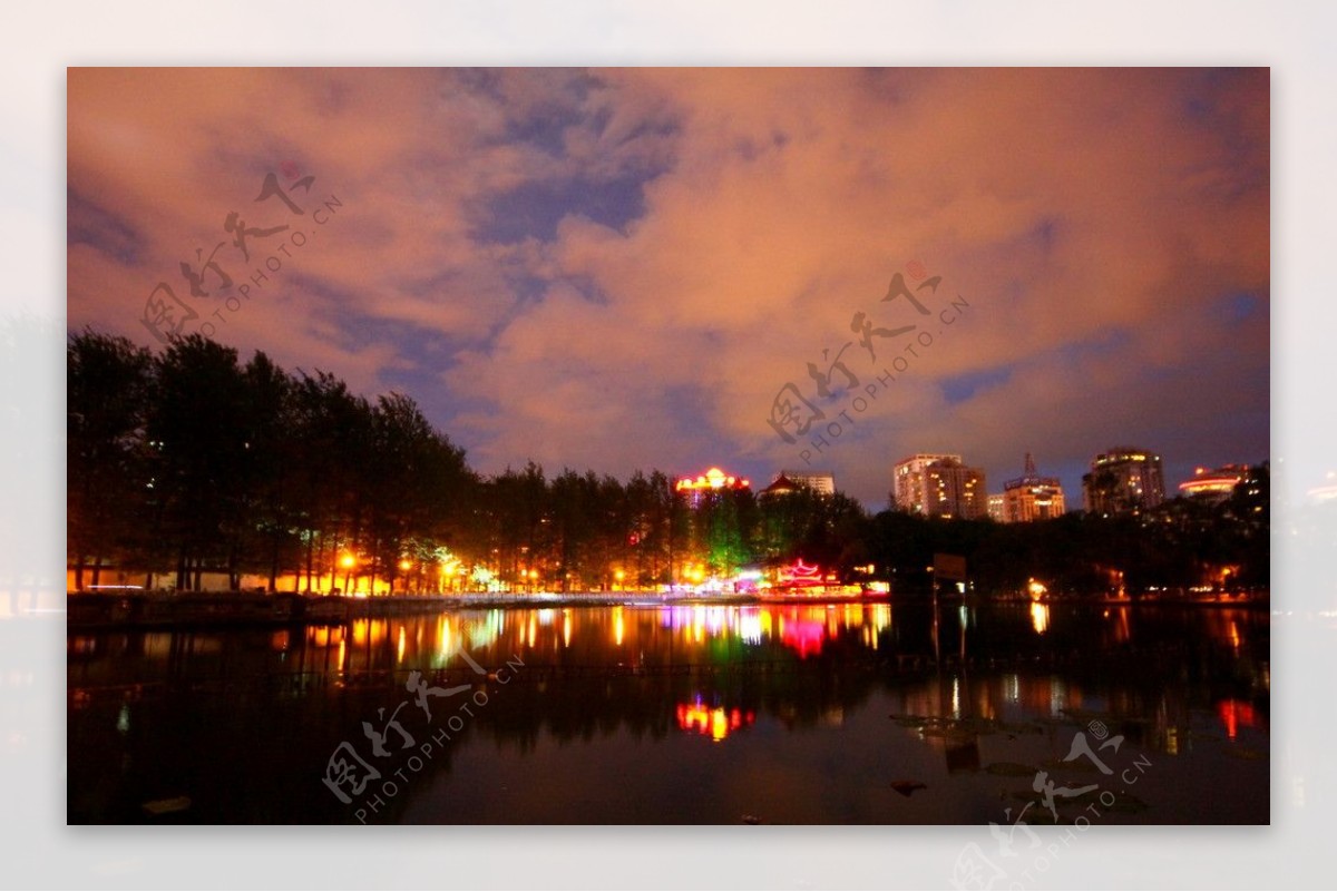 翠湖全景图片