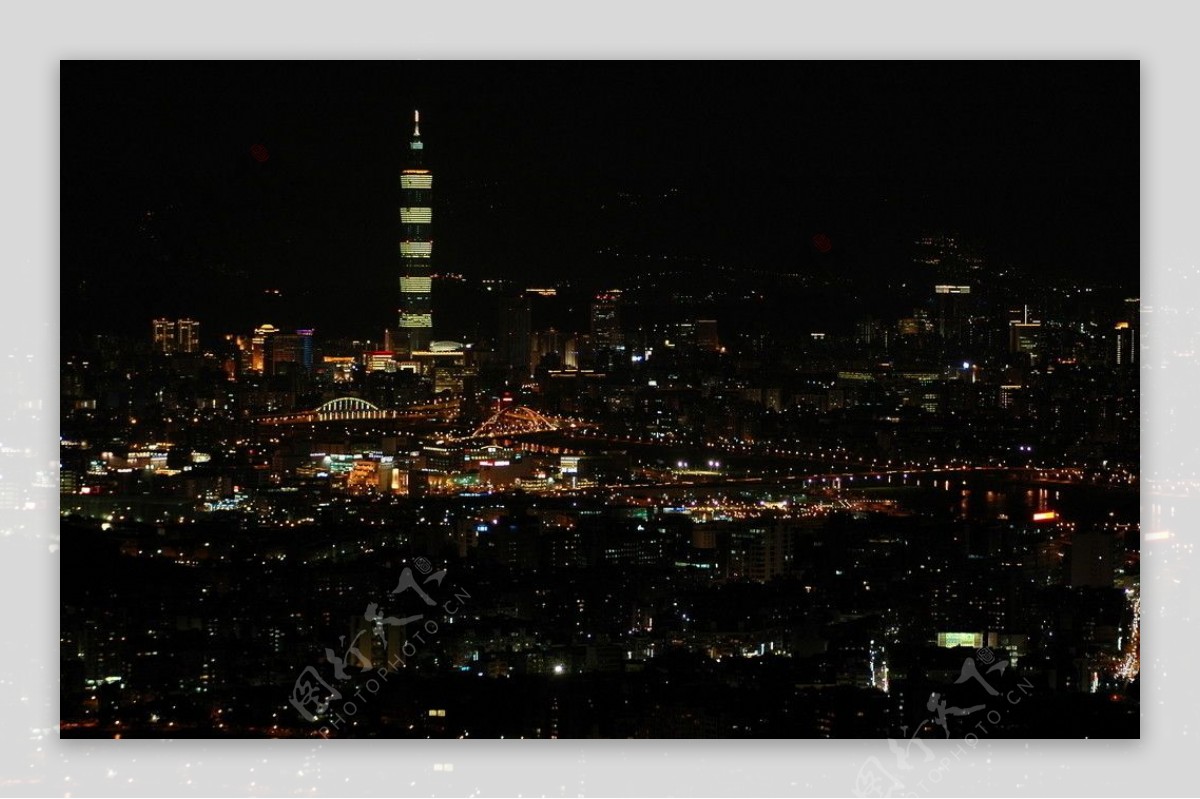 绝美台湾碧山岩看101大楼夜景图片