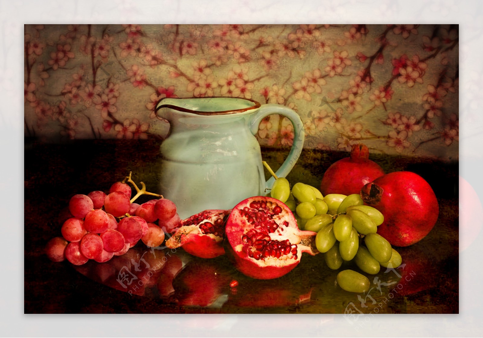 茶壶水果艺术感图片