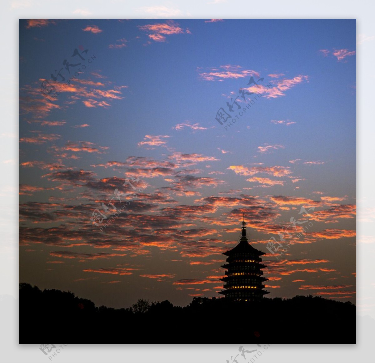 雷峰夕照图片