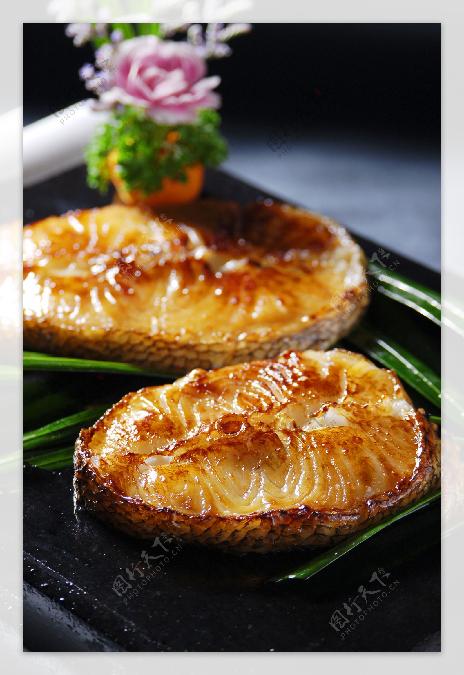 川菜大蒜烧鳝鱼最正宗的做法，色香味俱全，肉嫩味美，下酒又下饭