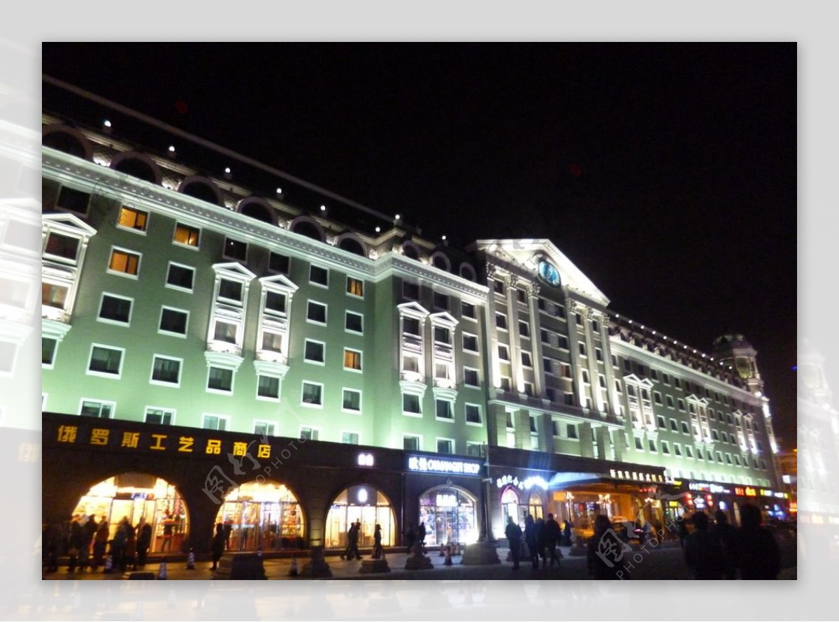 夜幕刚刚降临的哈尔滨图片