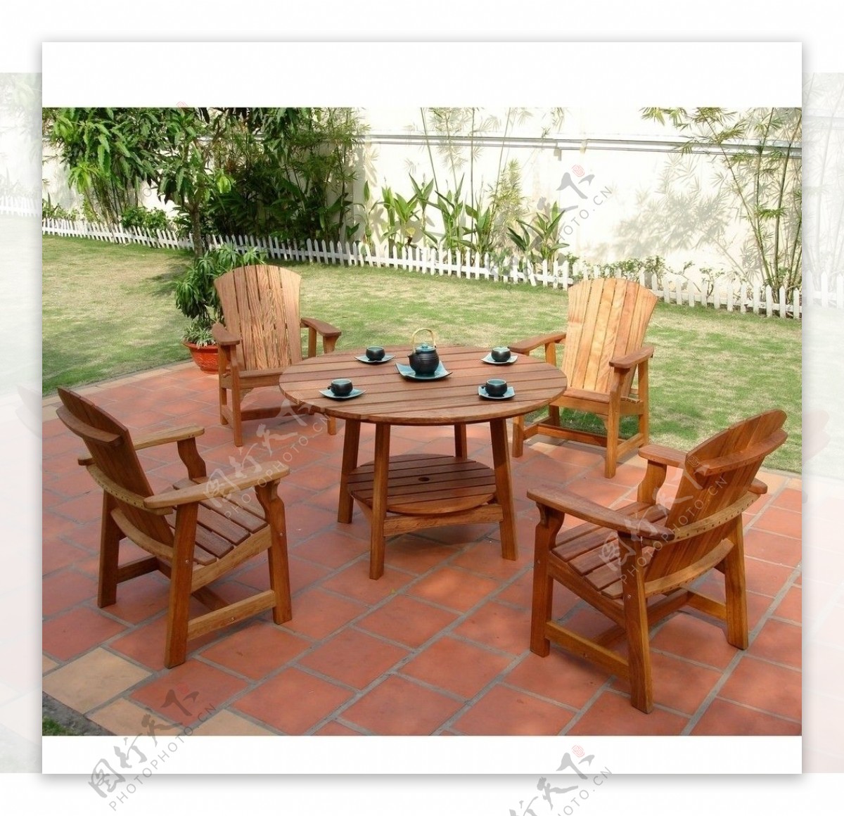 花园椅花园桌花园茶具茶杯茶壶墙壁图片