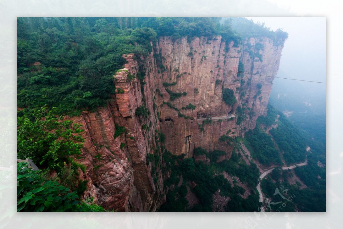 郭亮洞挂壁公路图片