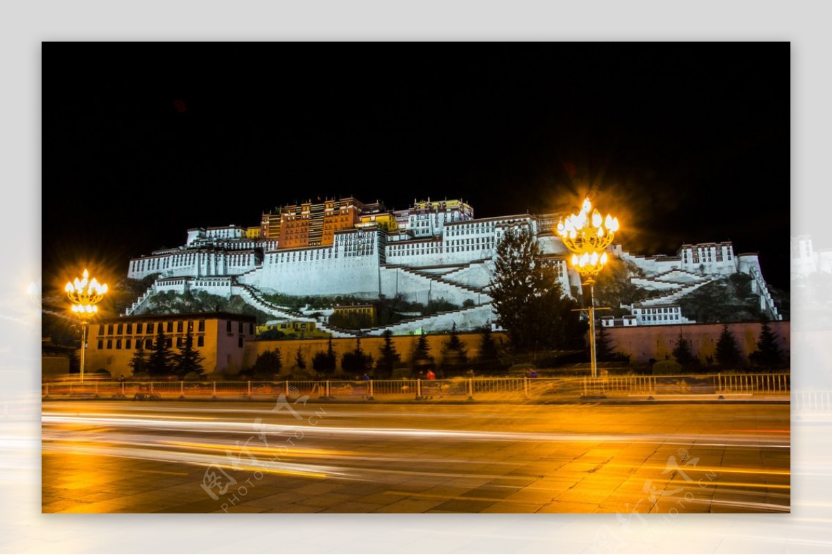 布达拉宫夜景图片