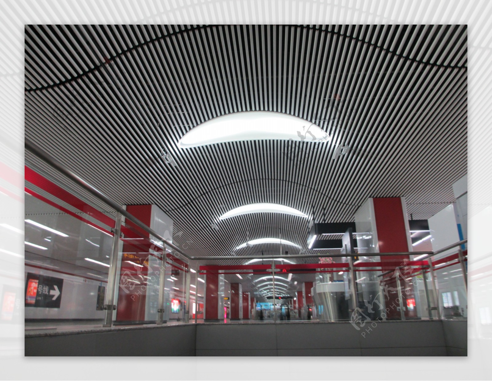 上海地铁站铝装饰图片