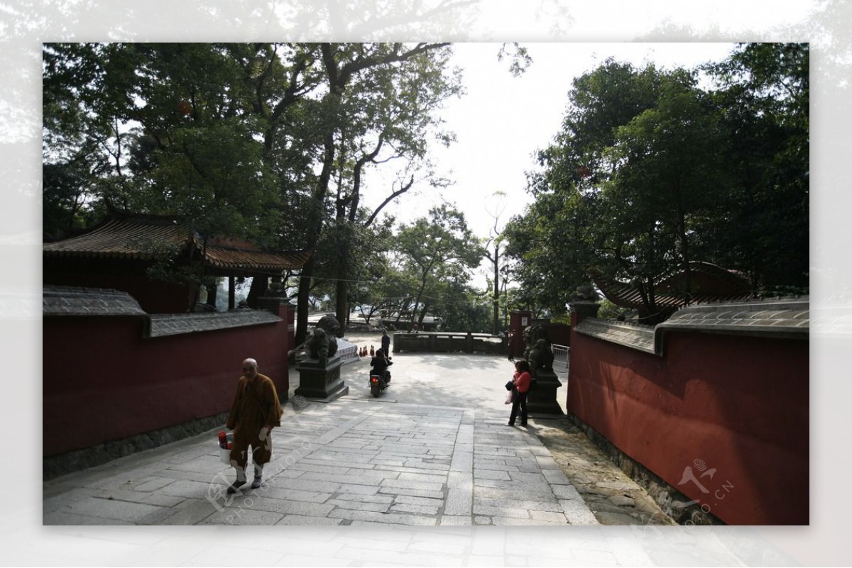 福州涌泉寺僧人图片