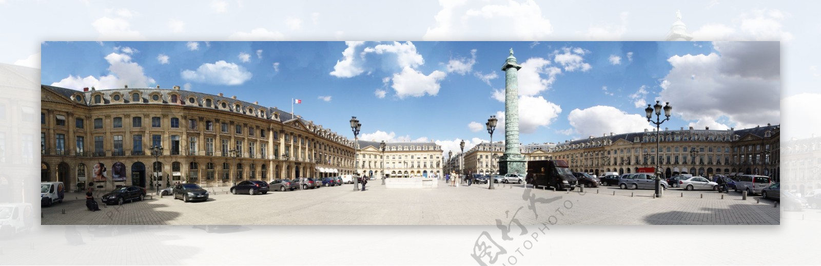 法国巴黎旺多姆广场广角全景图片