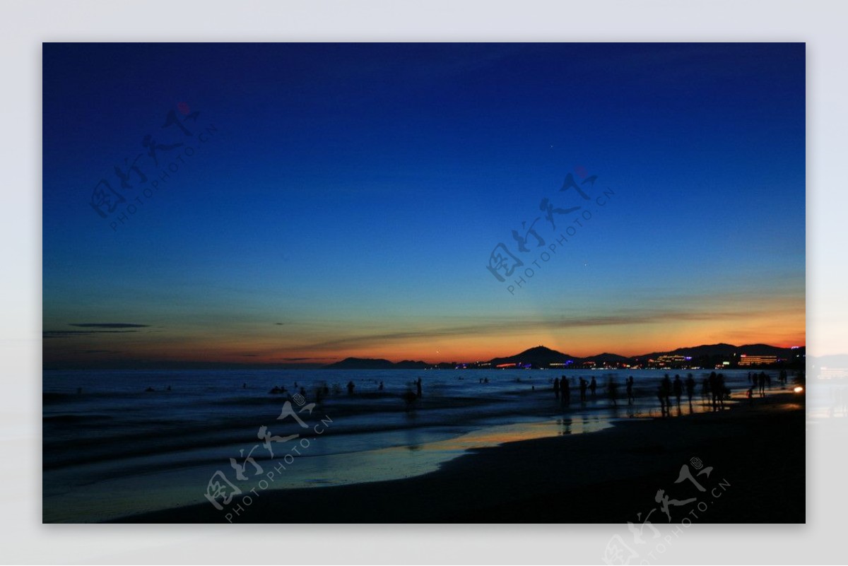 欣赏三亚湾的日落，这里是三亚最适合看夕阳地方