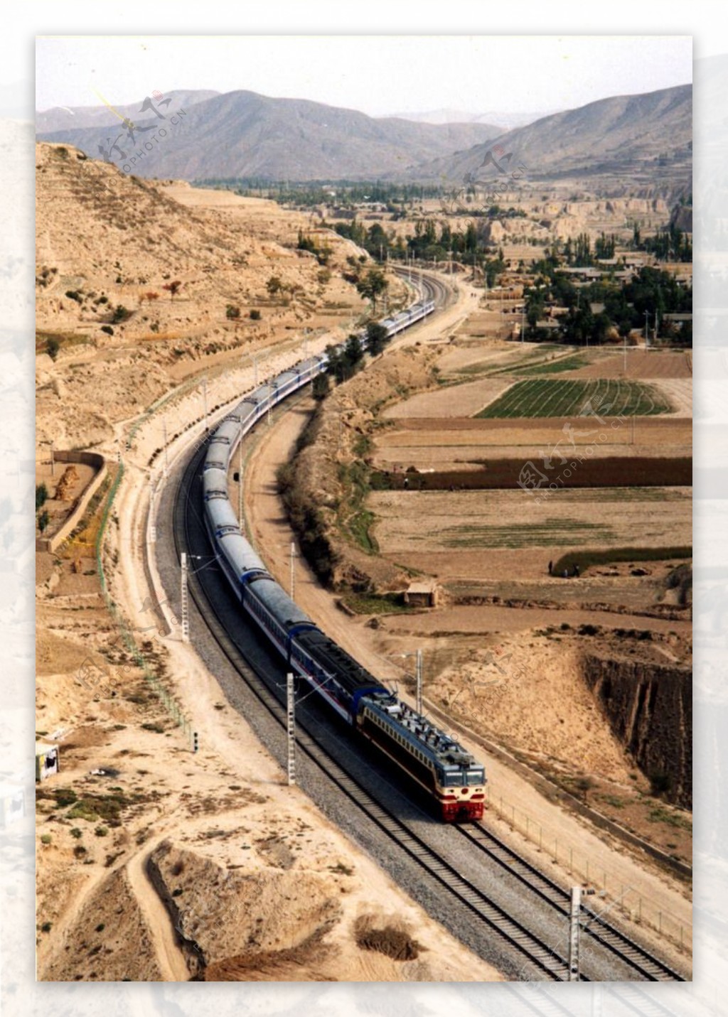 火车宝兰铁路图片