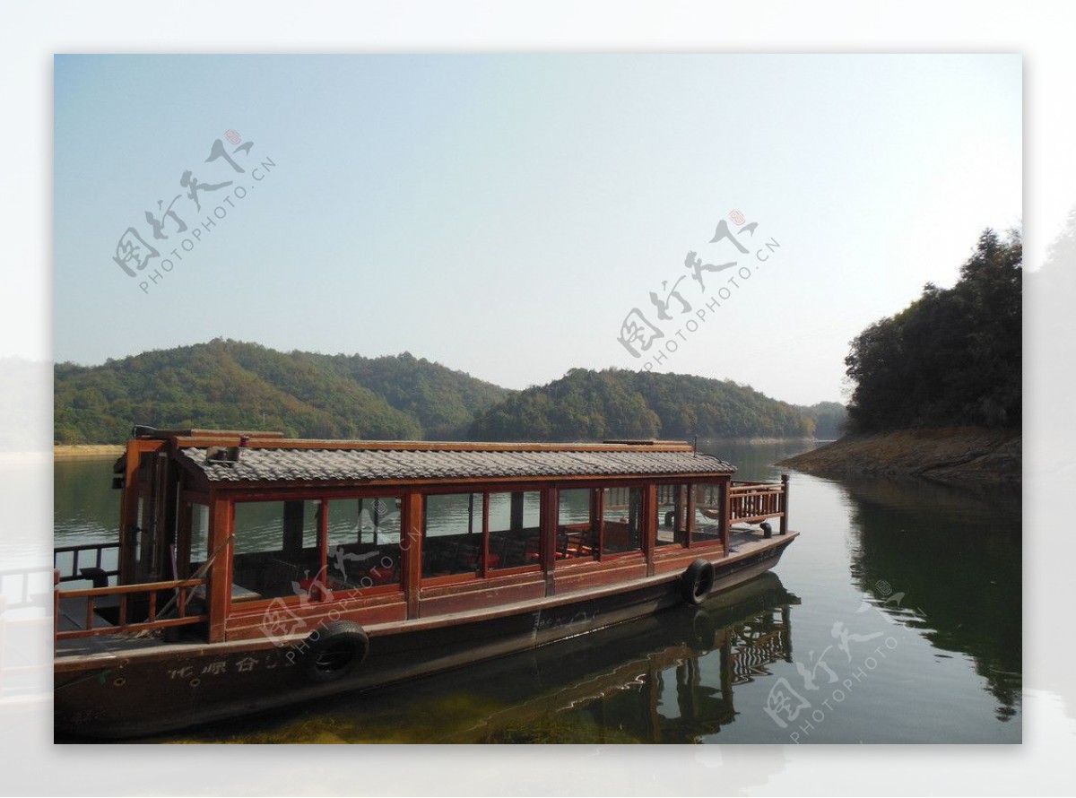 庐山西海木船图片