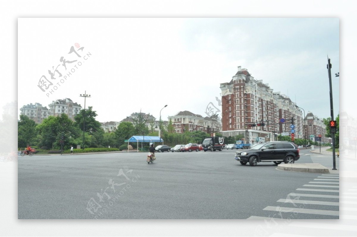 杭州市文二西路天空街道与建筑图片