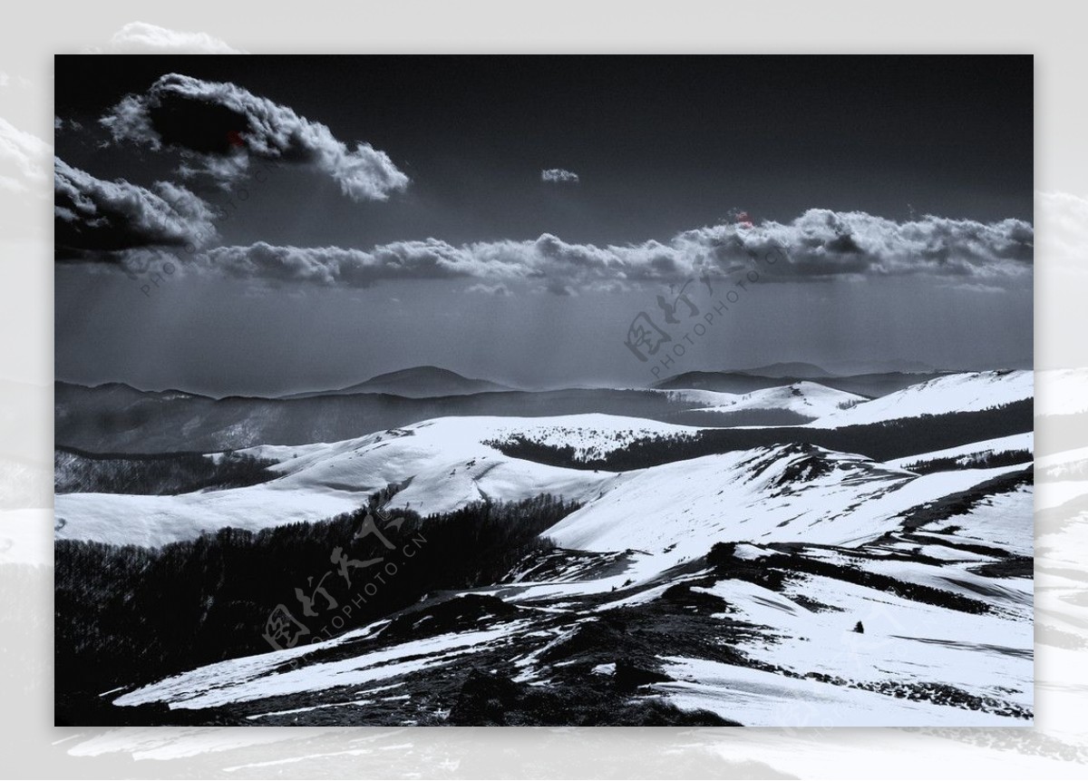 高原雪山风光图片