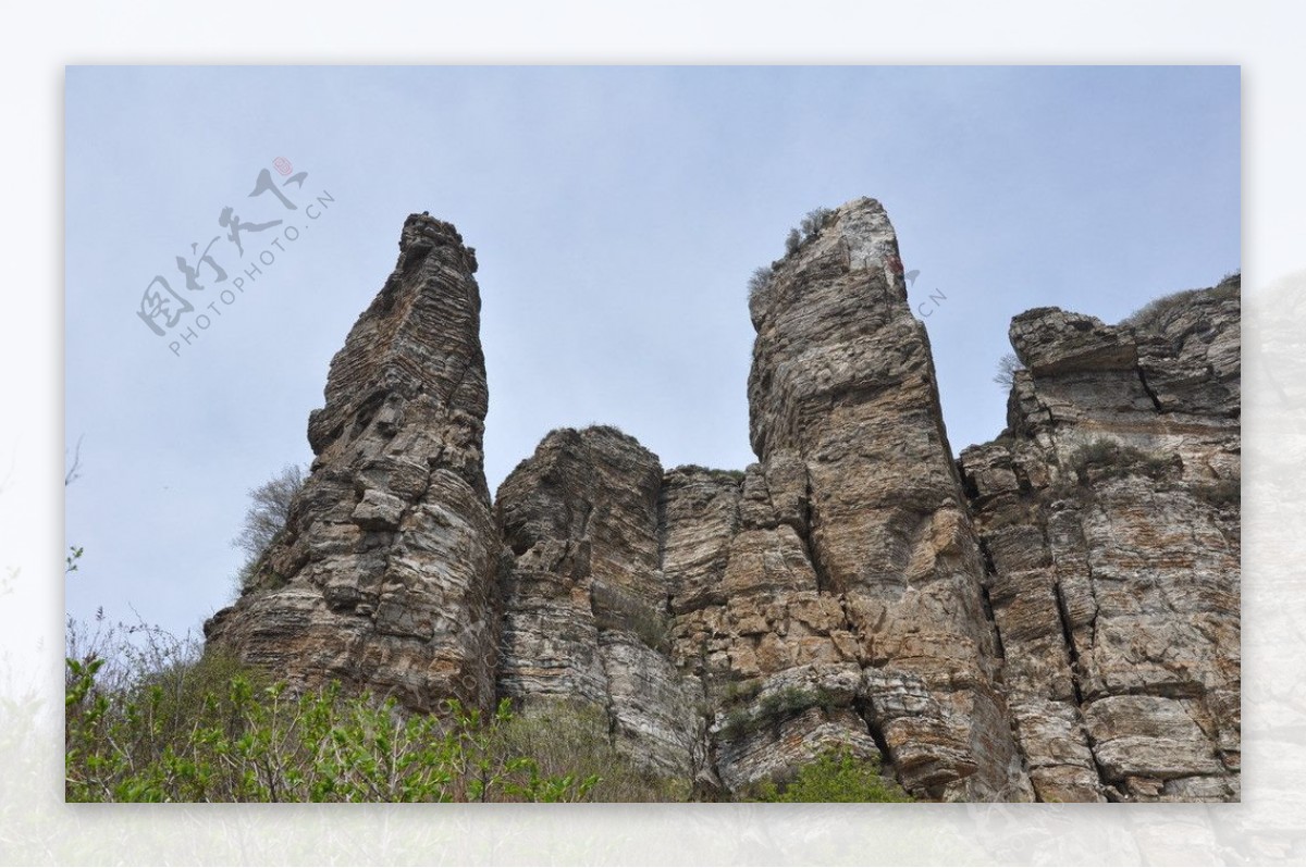 奇石山峰图片