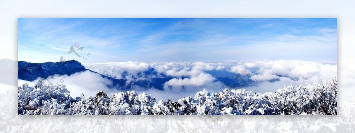 雪满金佛山图片