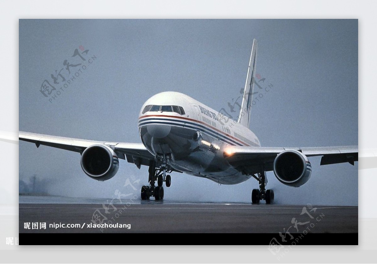 波音767图片