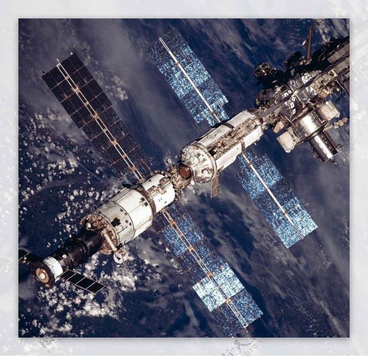 国际空间站近景图图片
