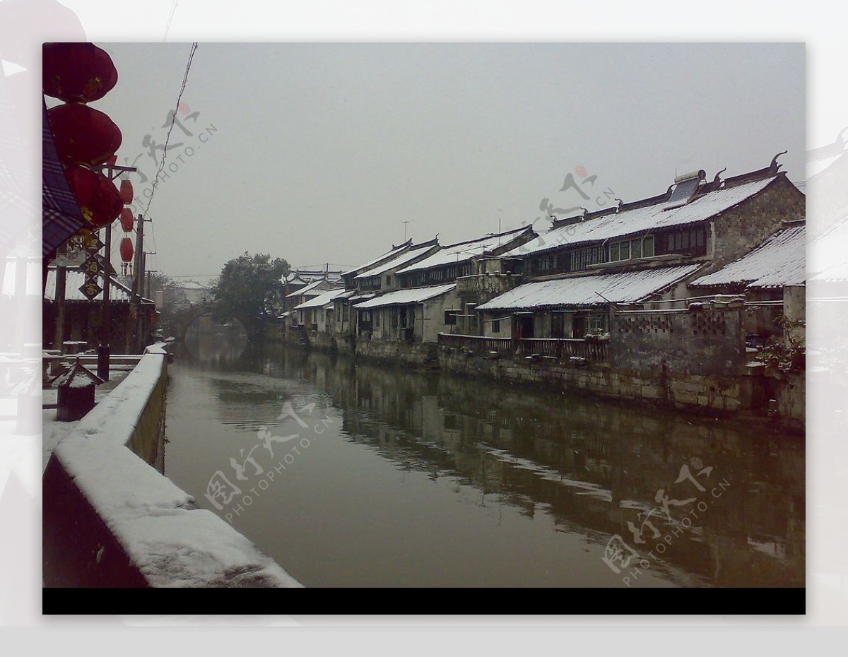 古镇雪景图片