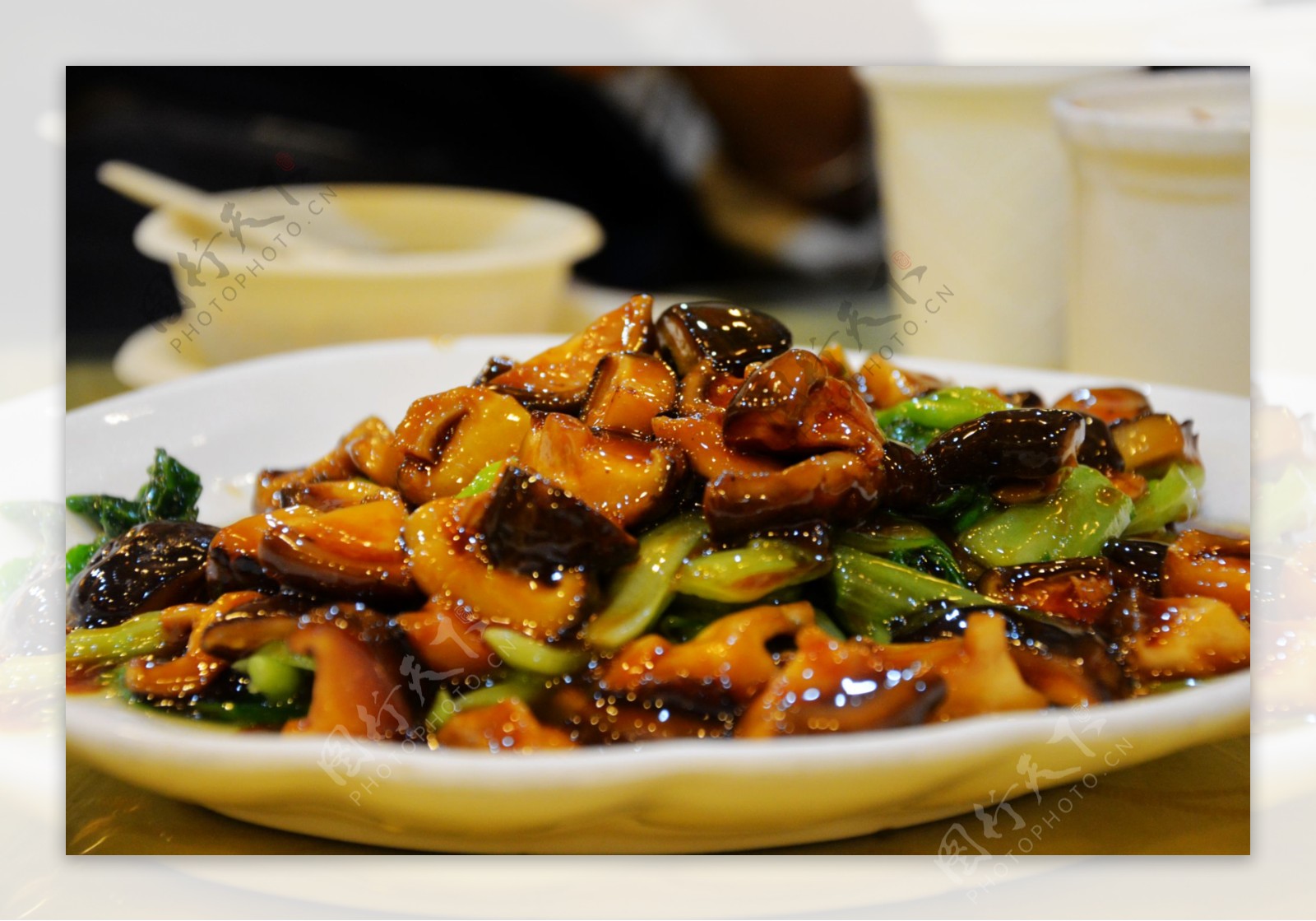 香菇炒青菜图片