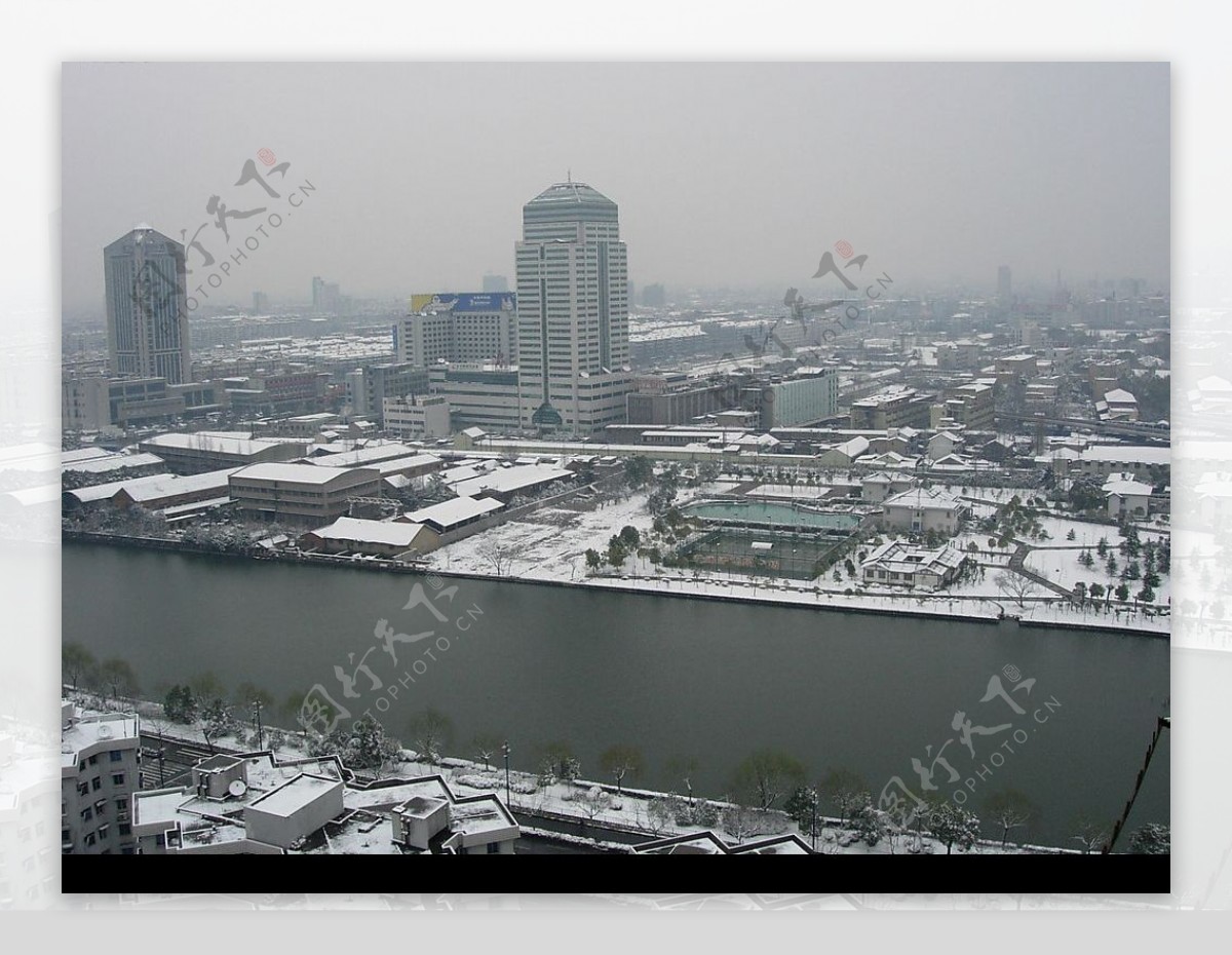 城市雪景图片