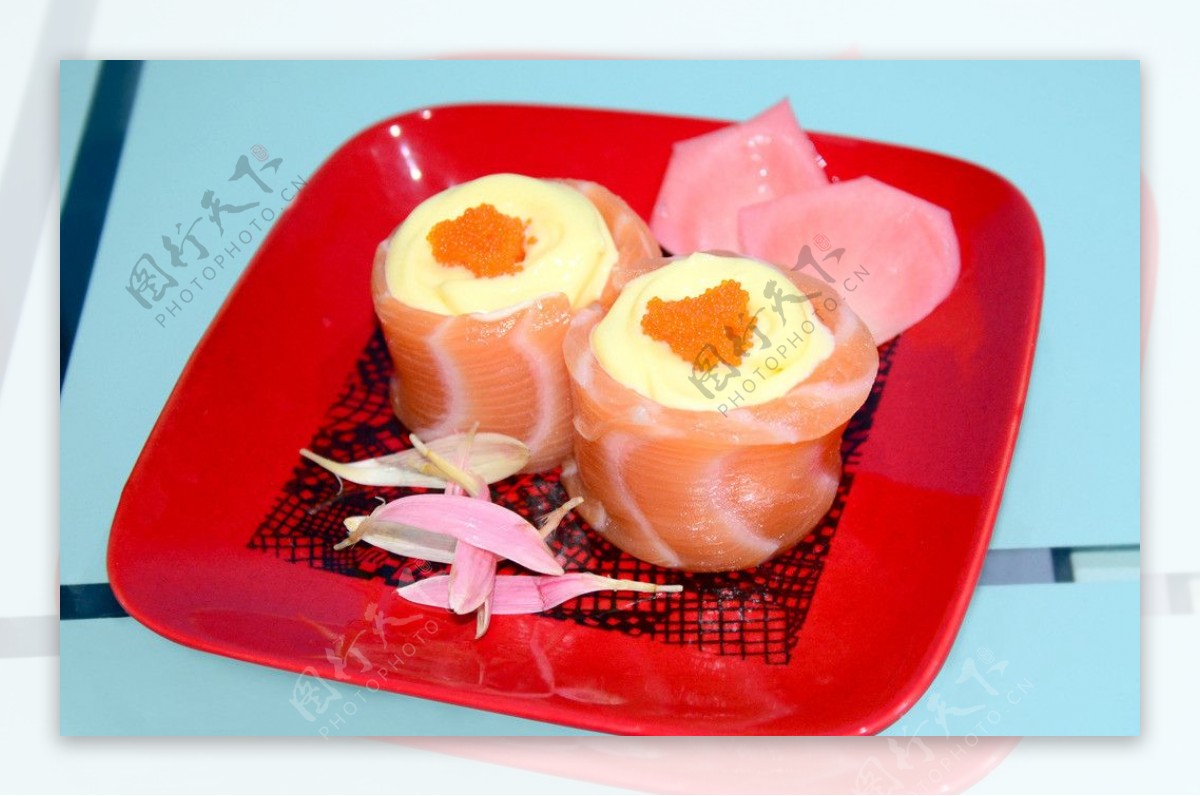 三文鱼寿司小卷图片