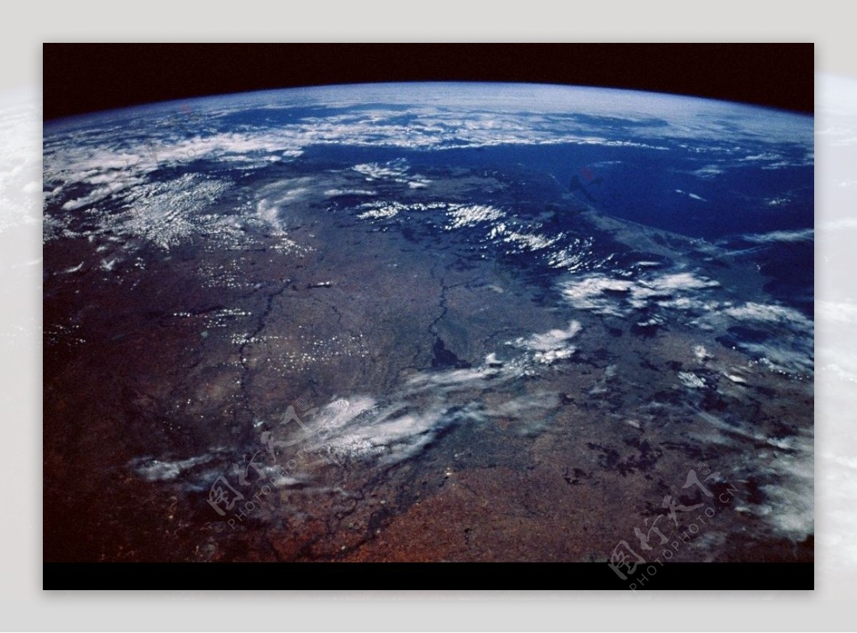 从太空看地球图片
