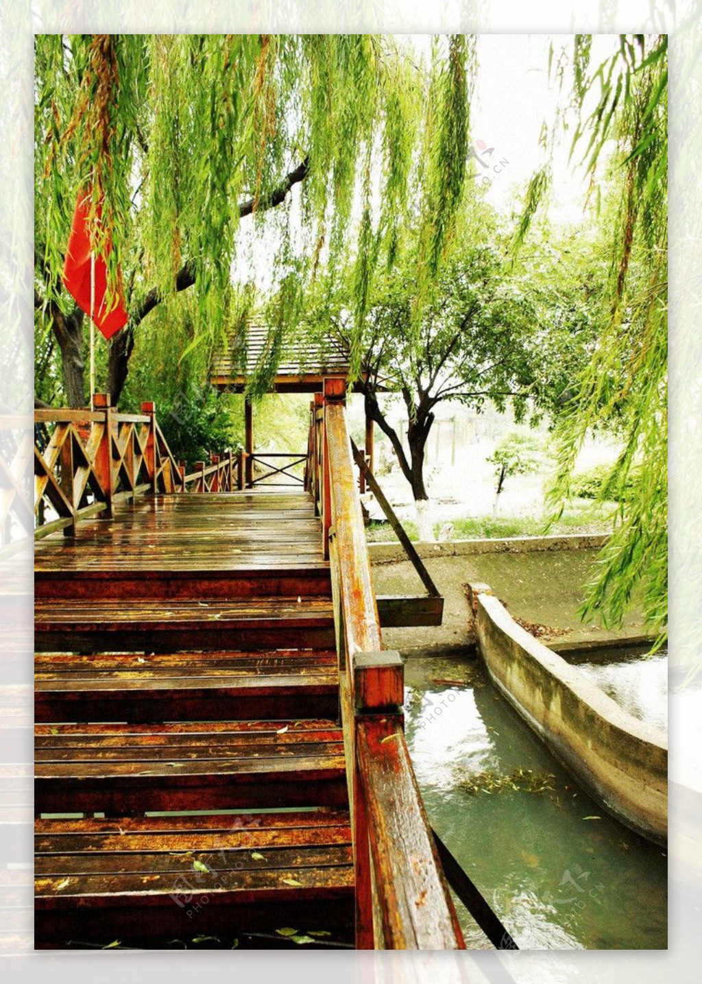 垂柳木桥小河图片