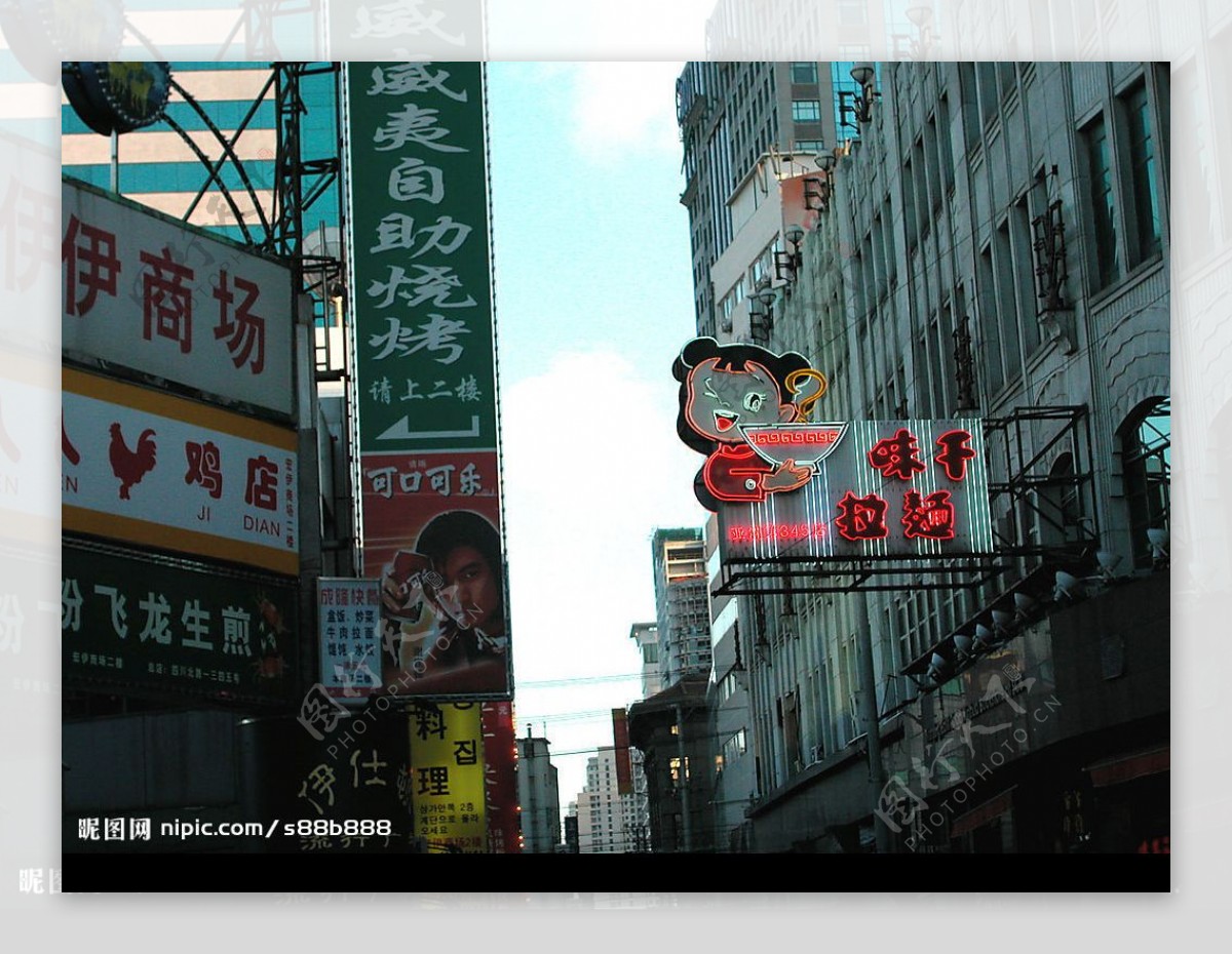 上海街景广告28图片