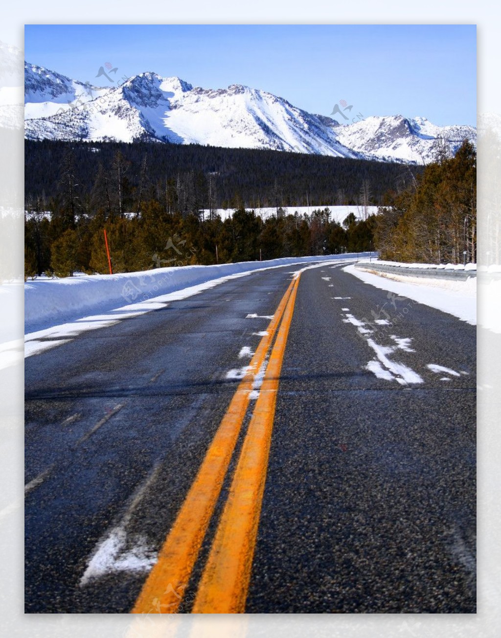 雪山公路图片
