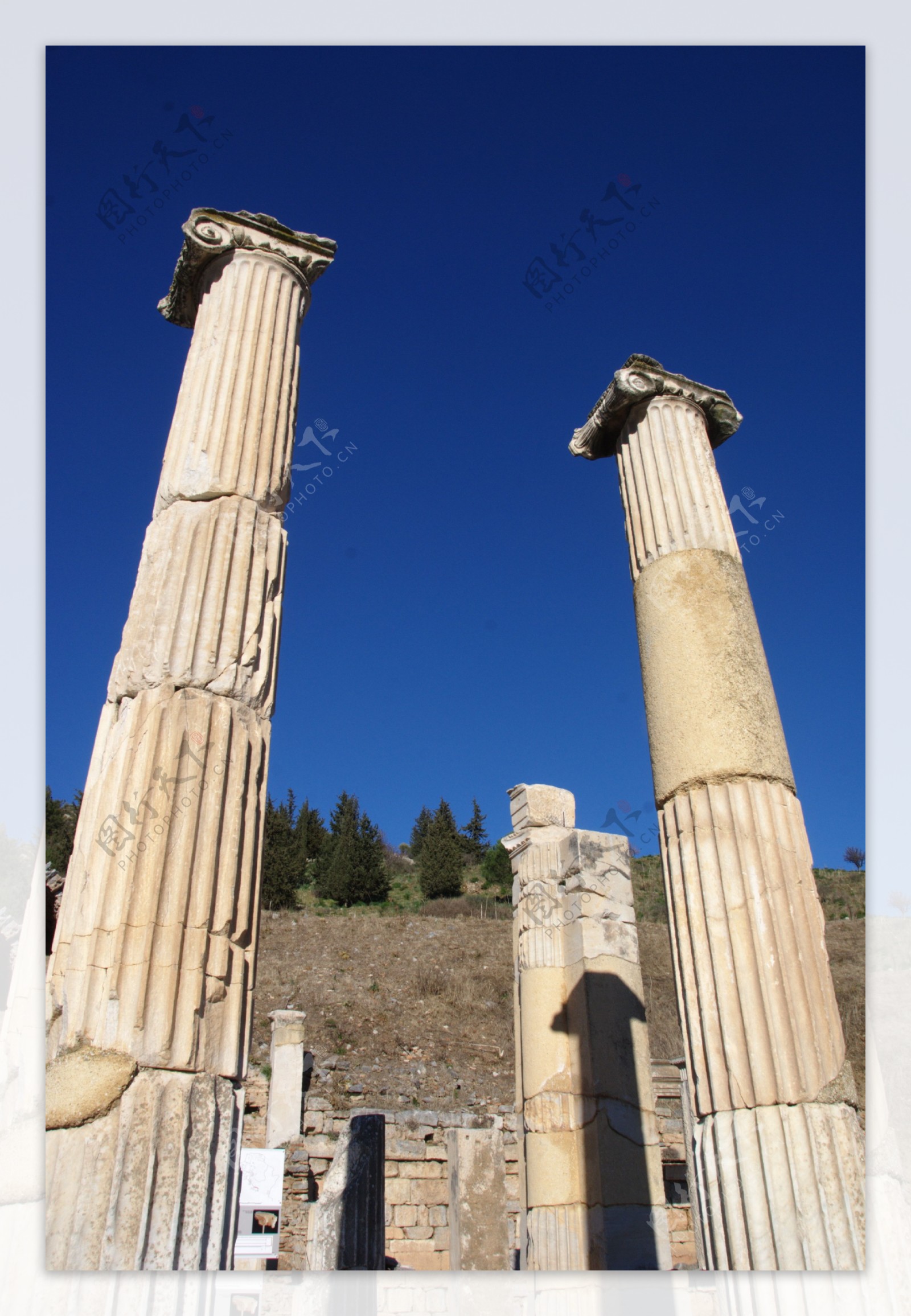 以弗所古城的柱子图片