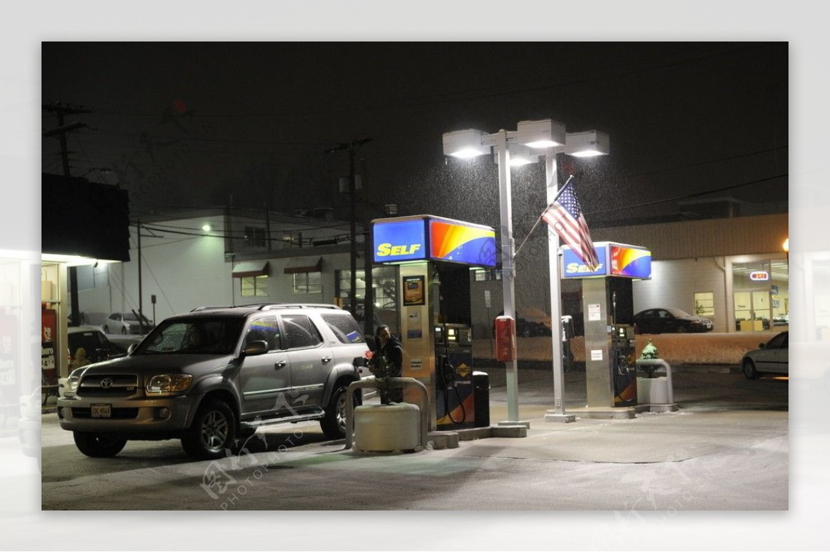 美国加油站图片