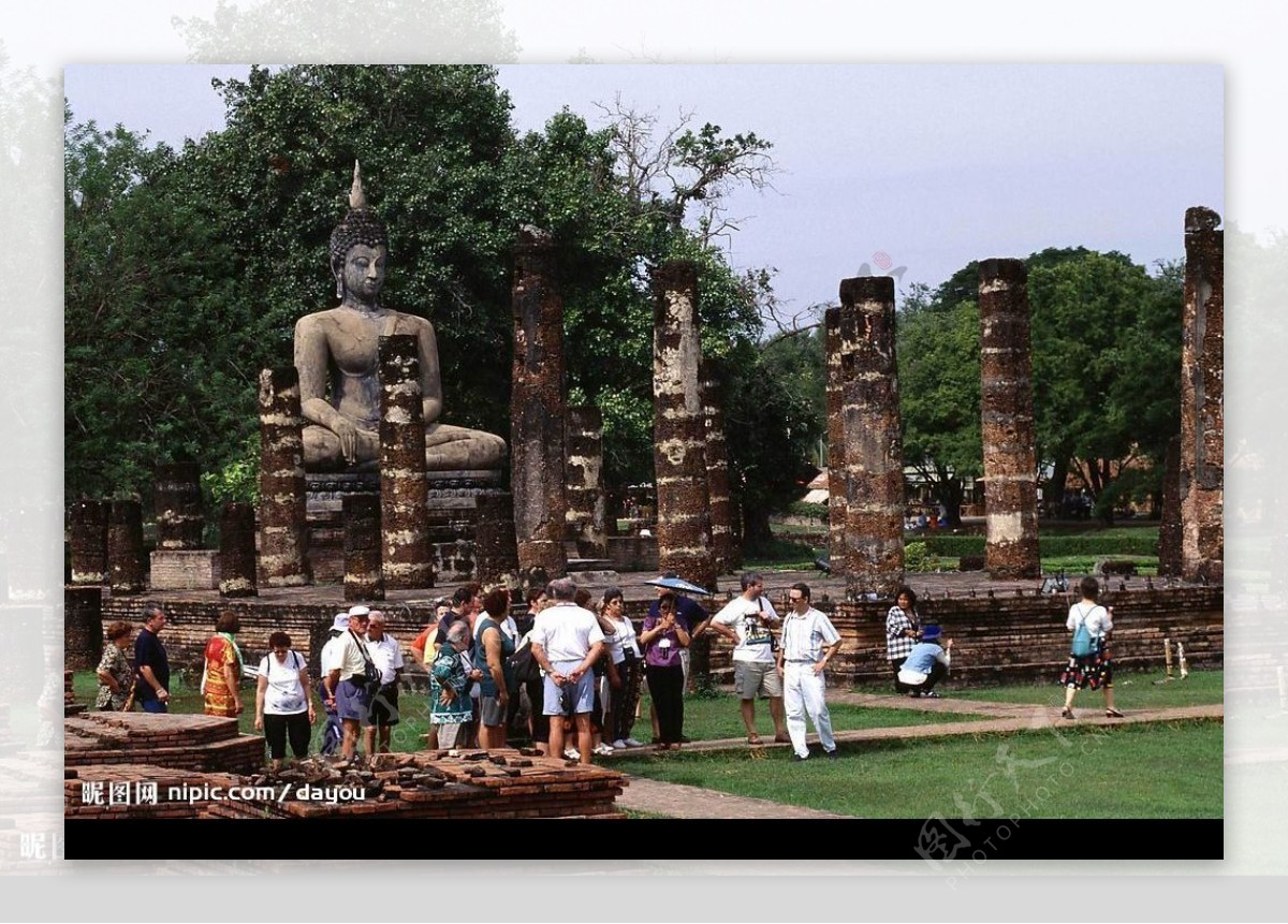 泰国古都素可泰遗址之佛陀像图片